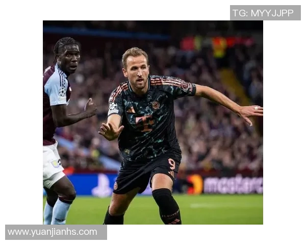 荷兰足球明星加盟德甲拜仁助力球队争夺冠军荣耀